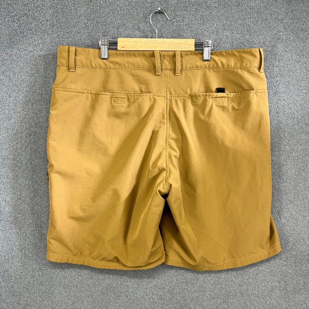 The North Face Mens Khaki Shorts Zip Pocket Outdoor Casual Size 38 - Picture 2 of 14